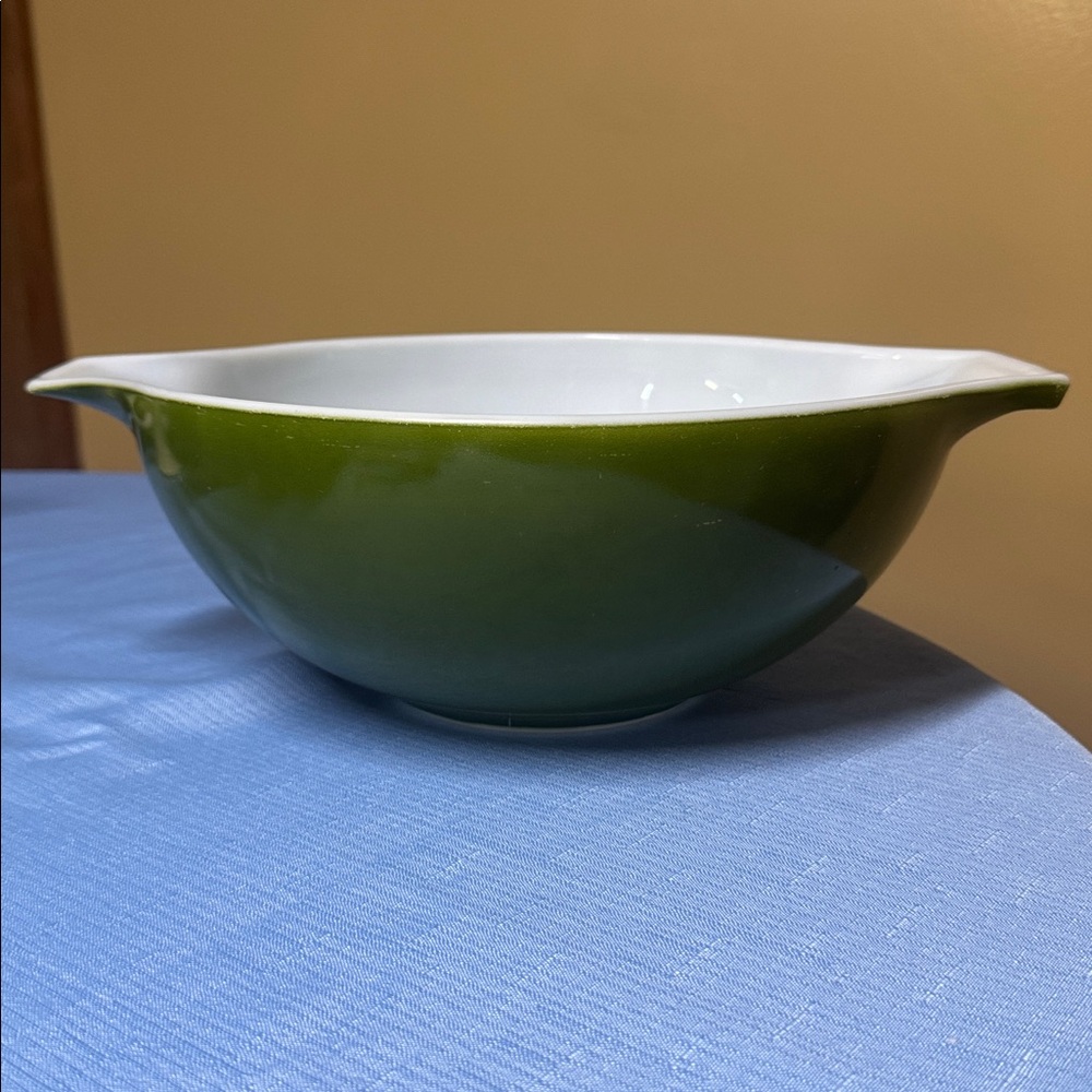 Pyrex Verde Green Cinderella Nesting Mixing Bowl 4 qt 444
